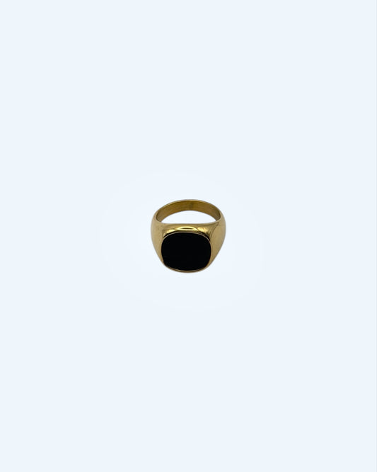 ANEL SIGNET GOLD-BLACK EM AÇO INOXIDÁVEL DOURADO