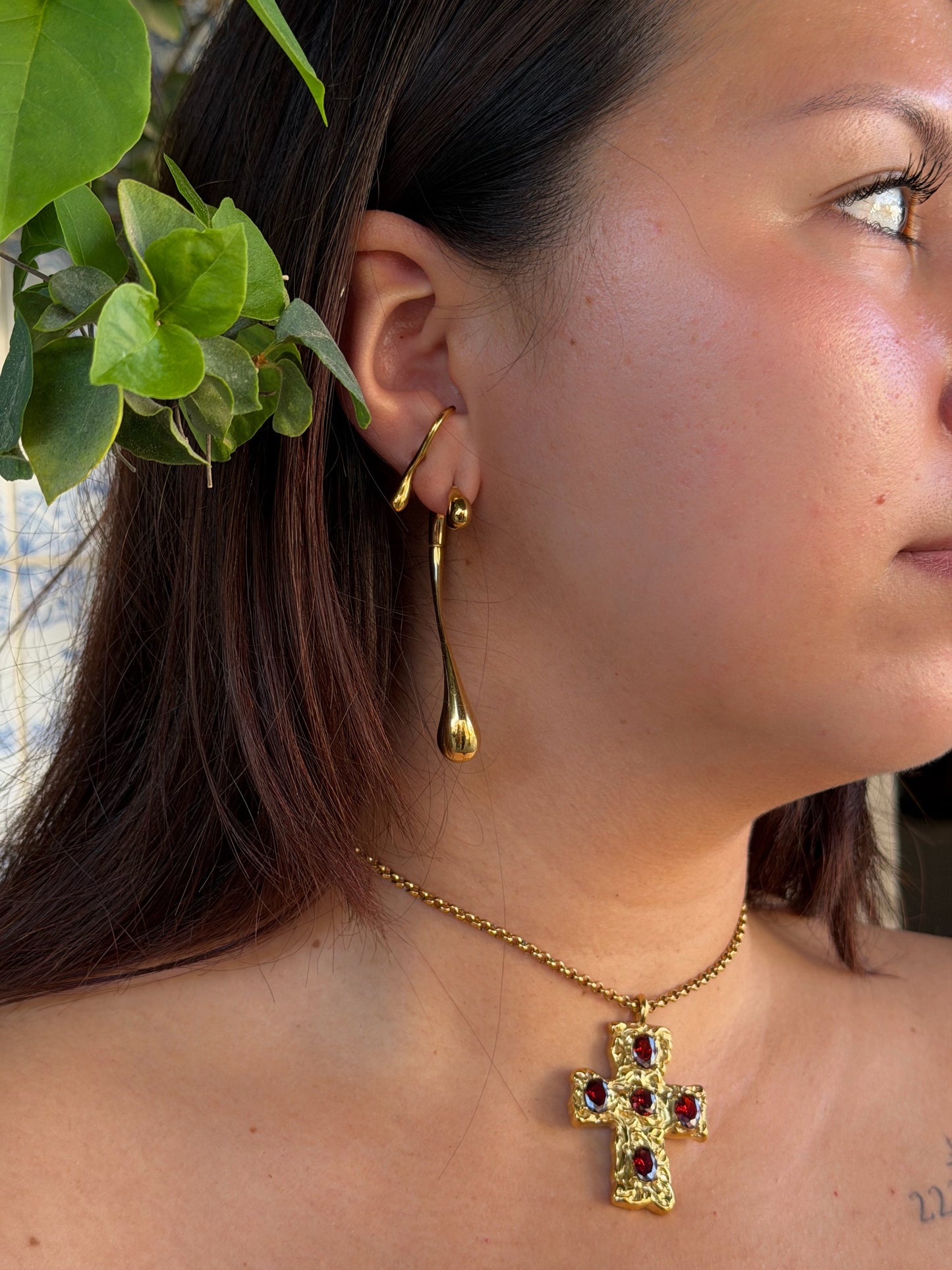 FLOW DROP STAINLESS STEEL EARRINGS