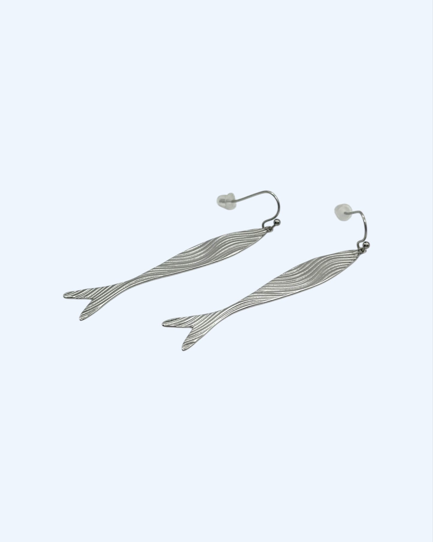 LONG STEEL EARRINGS WITH GOLD OR SILVER FISH