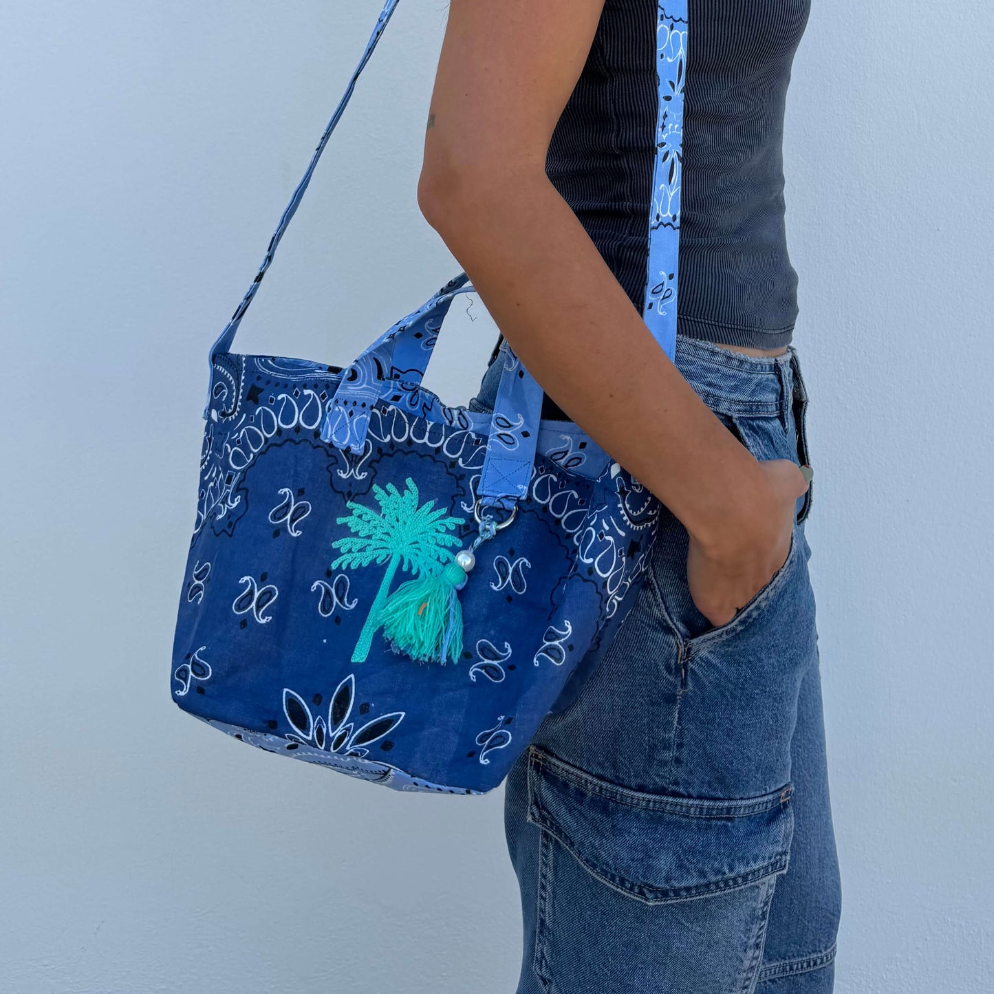 MALA TIRACOLO BANDANA AZUL COM PALMEIRA