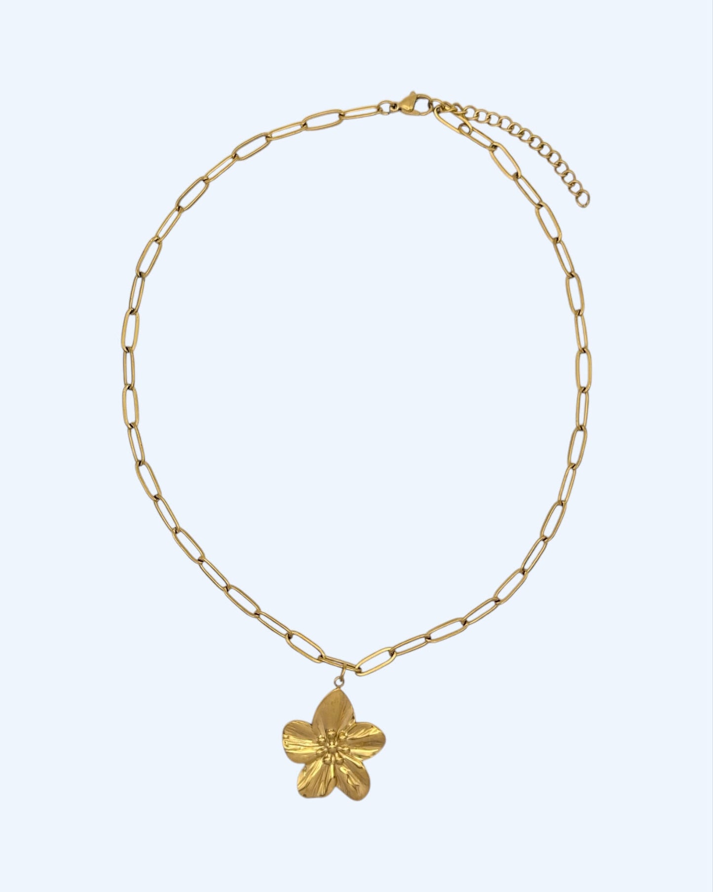 COLAR EM AÇO COM FLOR EM DOURADO OU PRATEADO