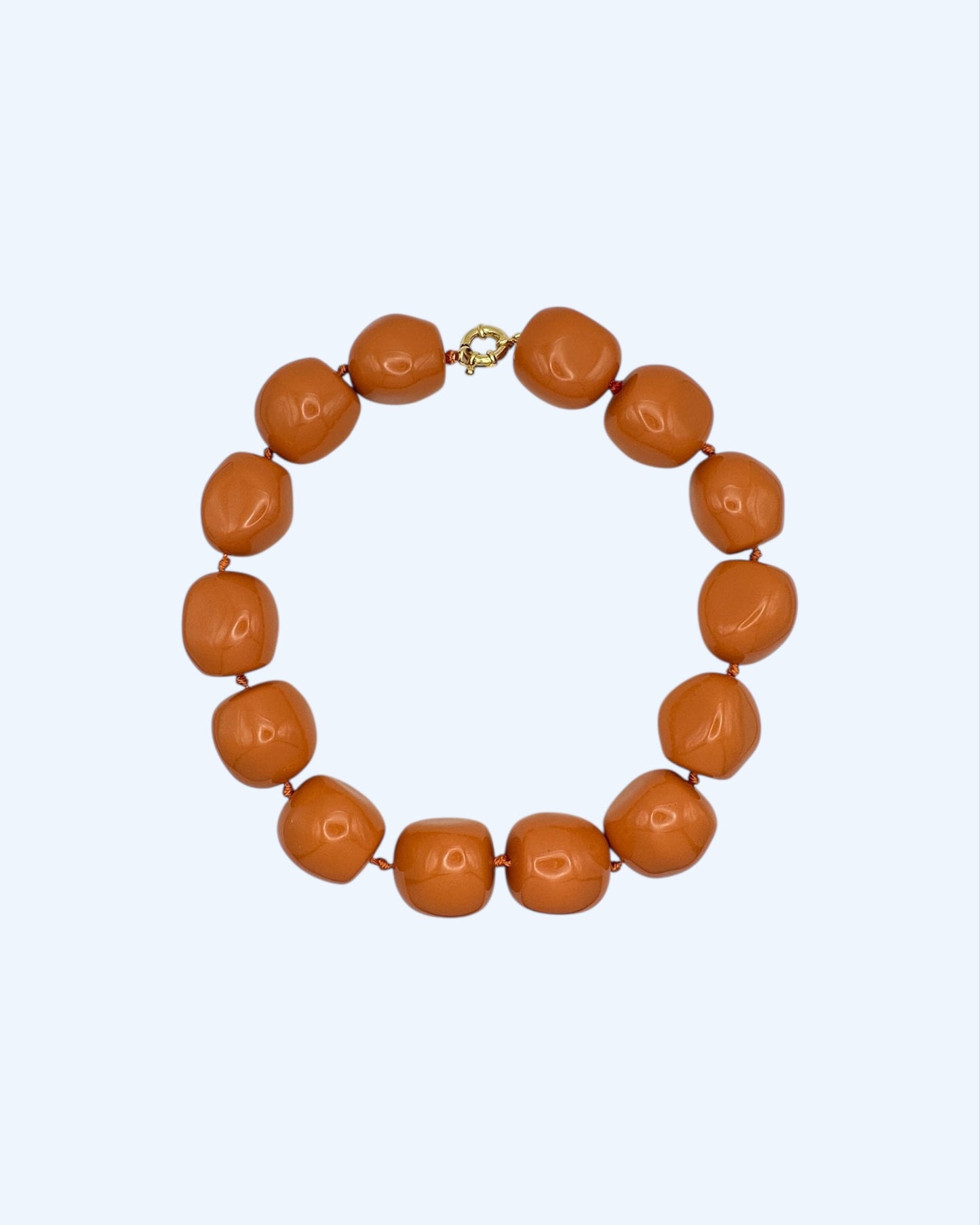 COLAR BOLD EM CORDÃO E BOLAS EM RESINA