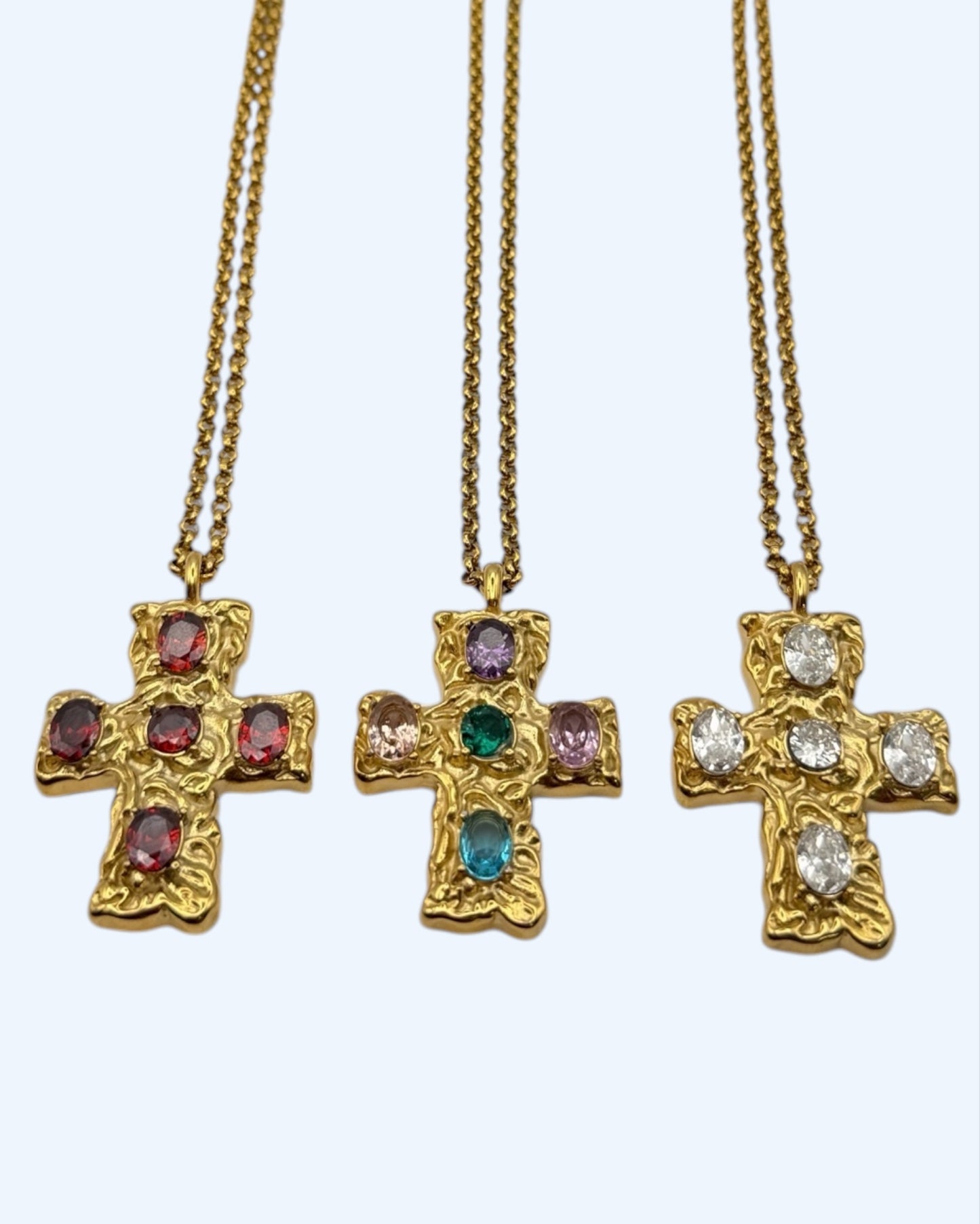 COLAR OU CHOKER CORRENTE COM CRUZ BARROCA COM PEDRAS