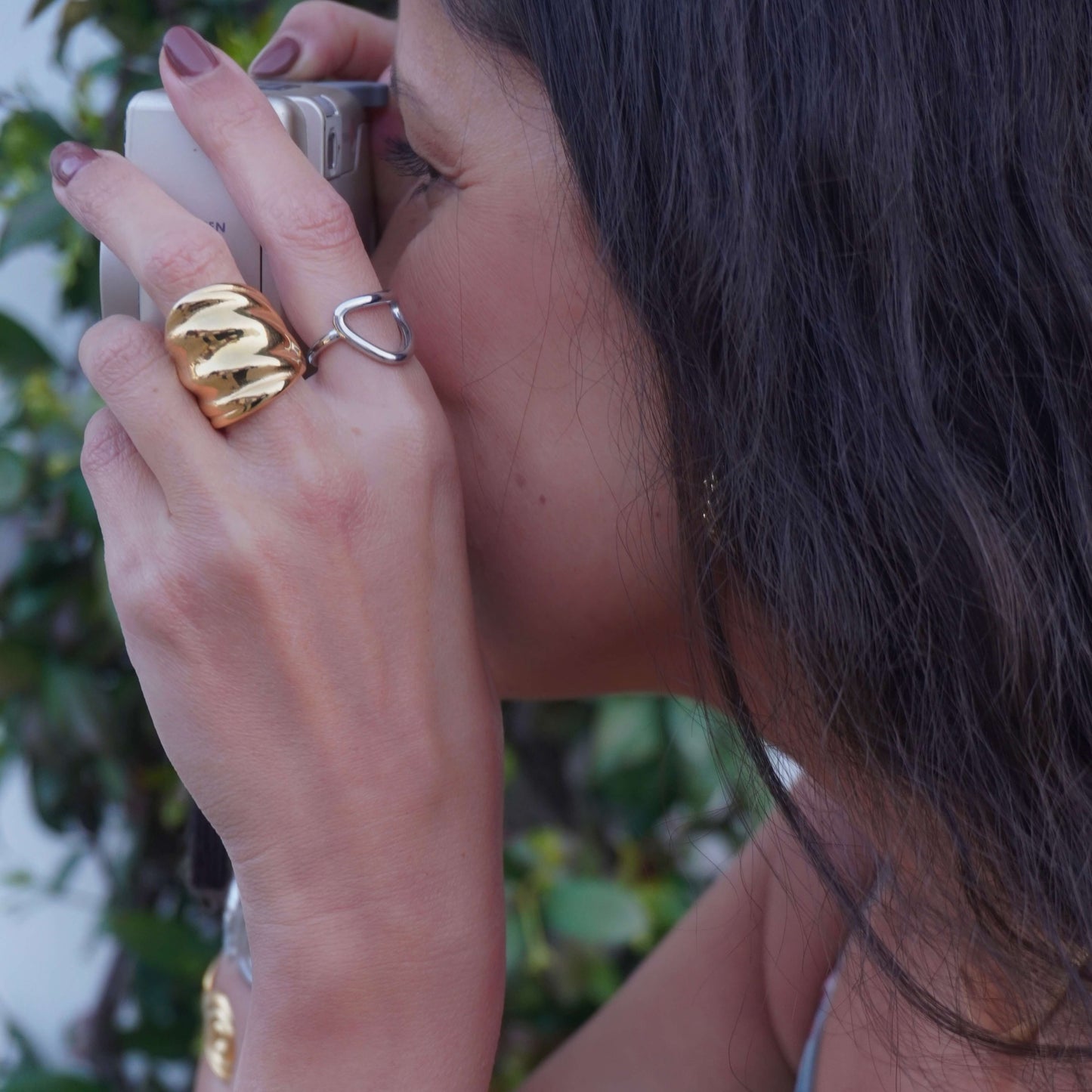 SILVER-PLATED STAINLESS STEEL RING WITH MINIMALIST OPEN DESIGN