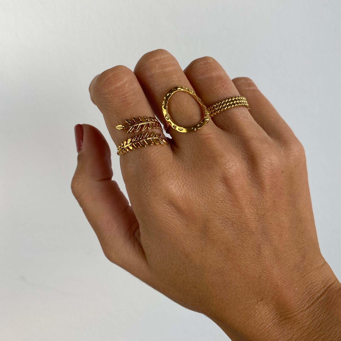 ANEL OVAL RECORTADO EM AÇO INOXIDÁVEL AJUSTÁVEL