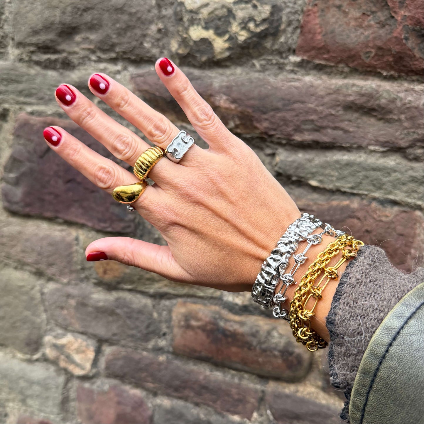 ROOT - RIGID TEXTURED STAINLESS STEEL CUFF BRACELET