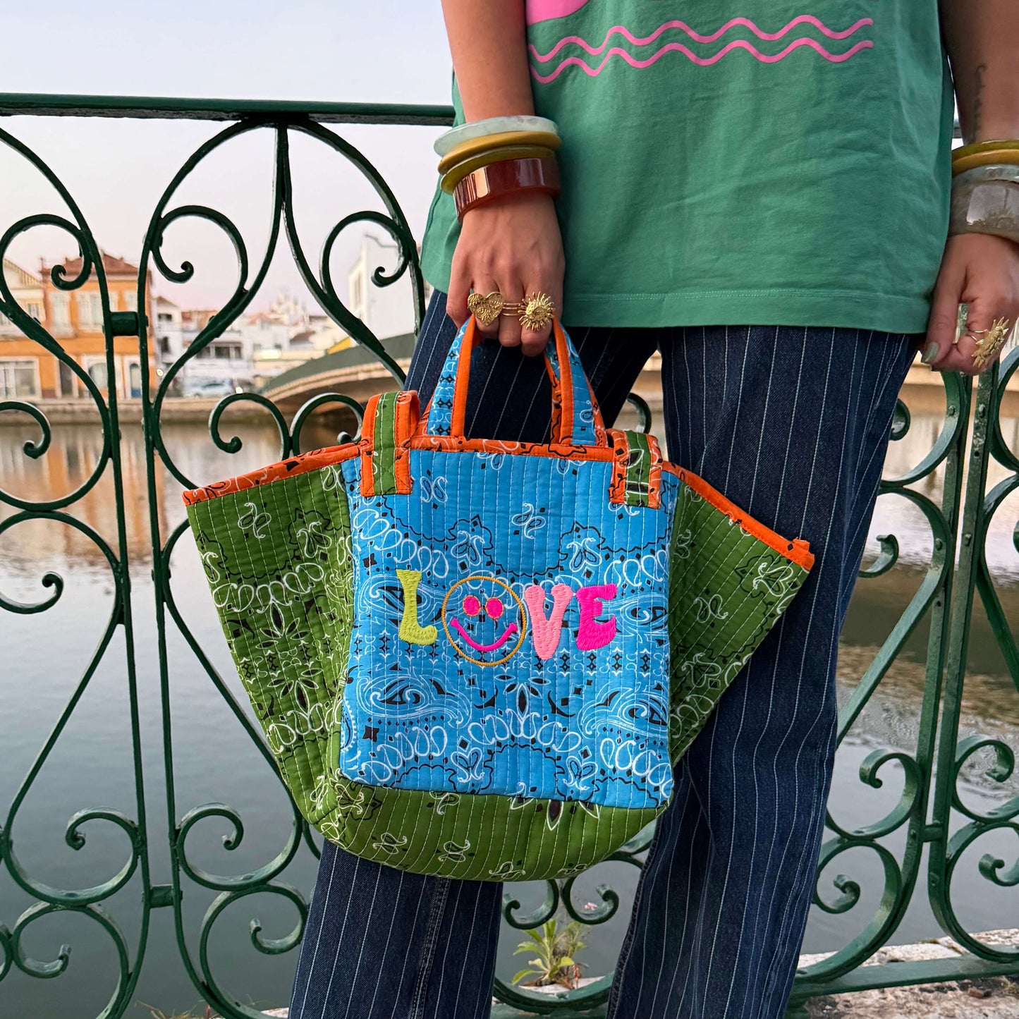 BOLSO BANDANA MIX COLORES SHOPPER "LOVE"