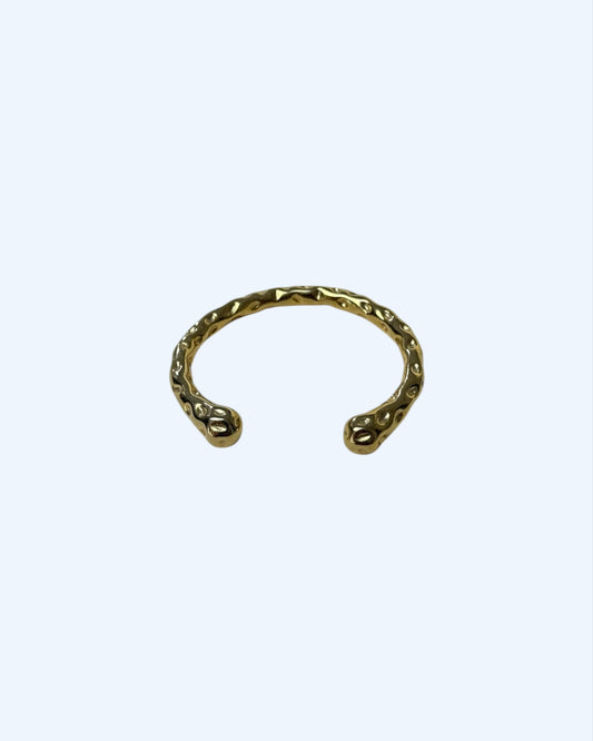 PULSEIRA DOURADA RÍGIDA TEXTURADA em Aço Inoxidável