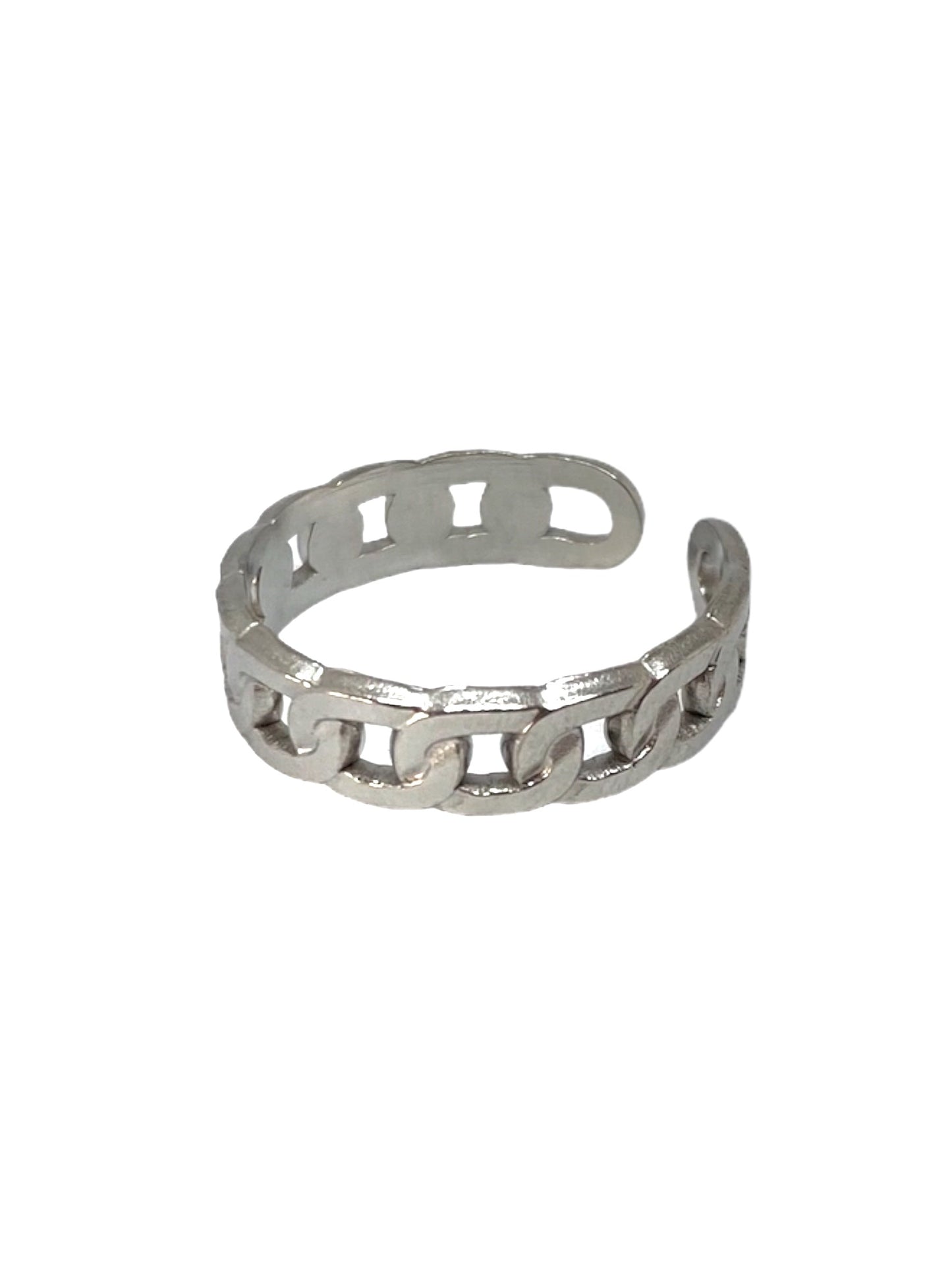 Vista frontal do anel prateado em forma de corrente ajustável em aço inoxidável.