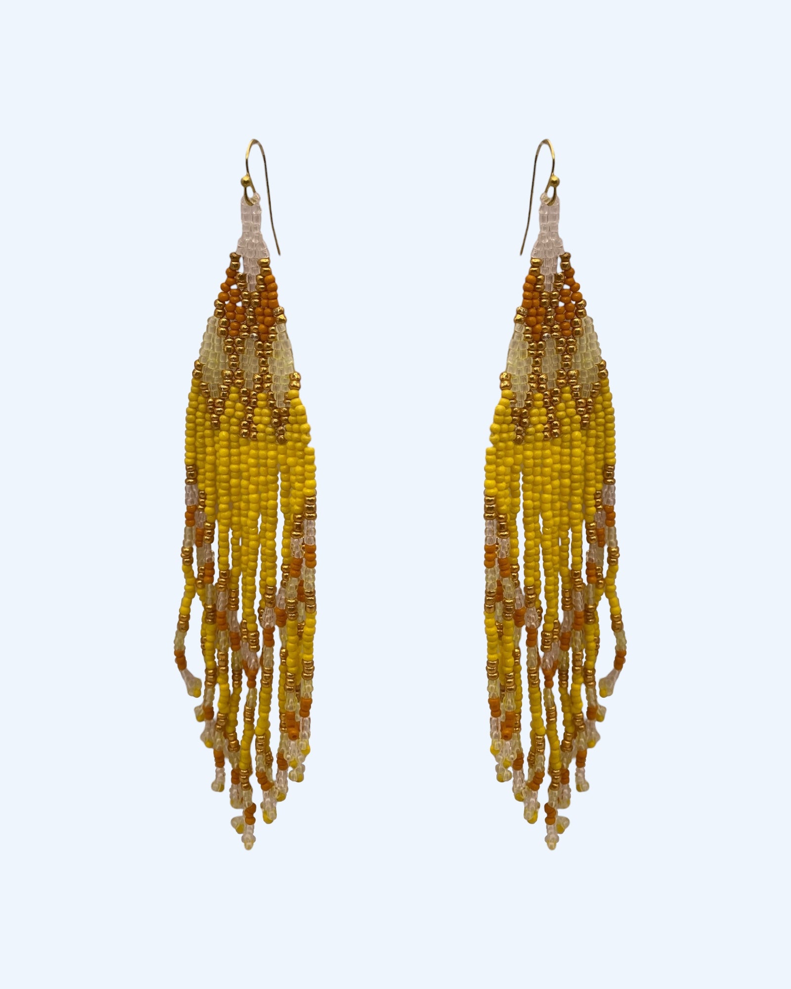 Brincos grandes amarelos em missangas. Estes brincos de verão, são de estilo boho, são brincos grandes leves e ficam bem com tudo. Brincos para festivais, férias, festas e praia.