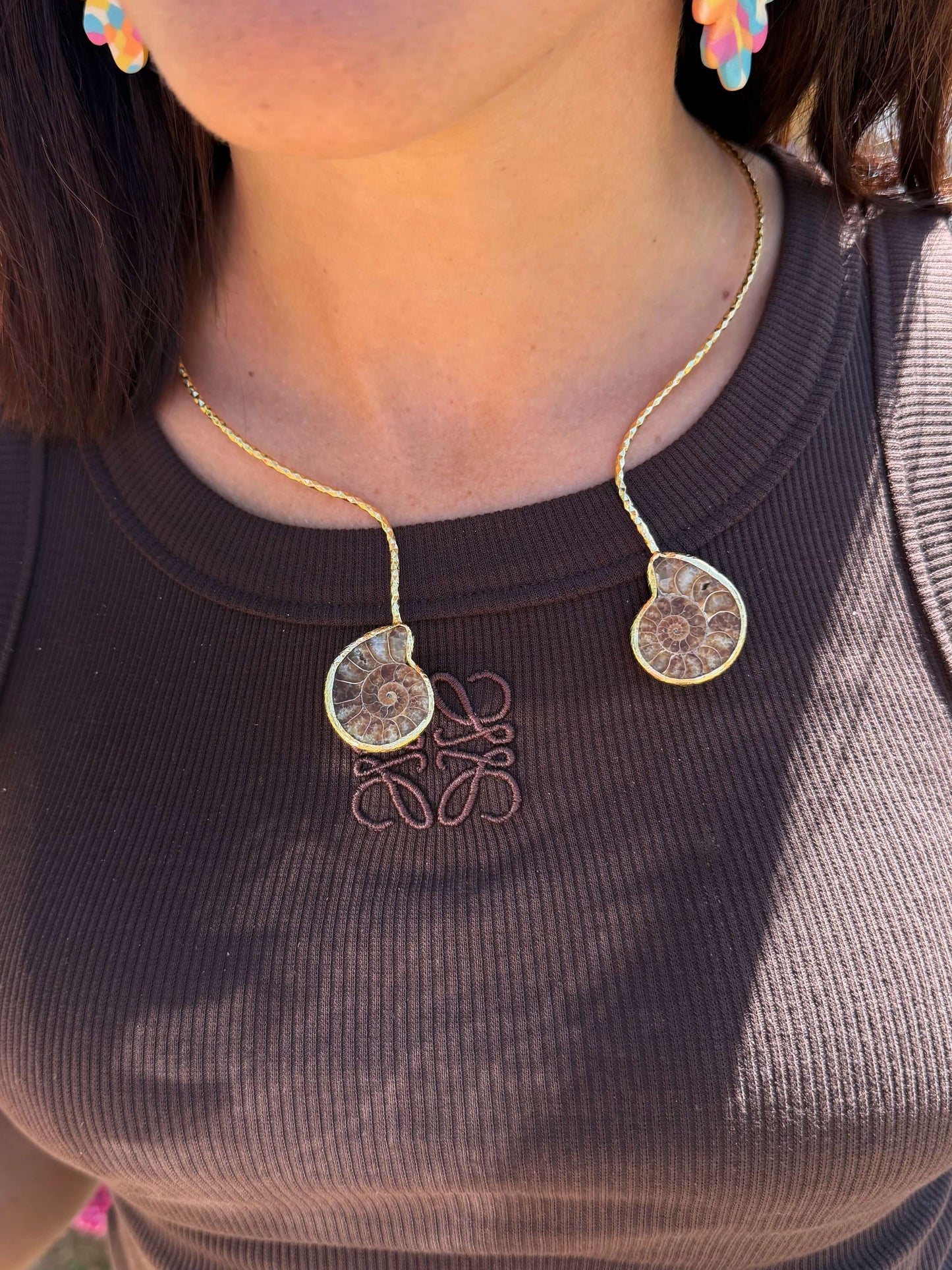 COLLAR AMONITA DORADA ABIERTA